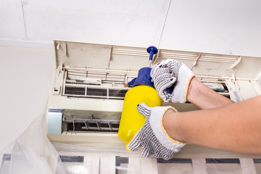 cleaning an air conditioner